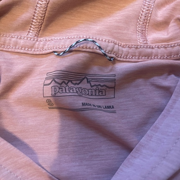 Patagonia Hooded Long Sleeve Top - Picture 2 of 3